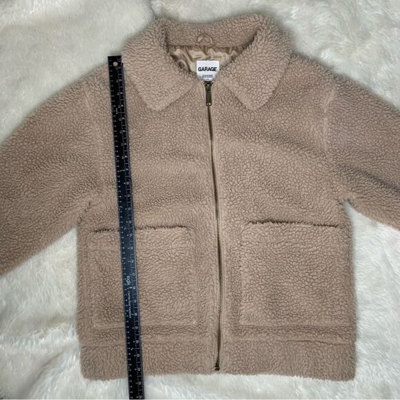 XS Garage Urban Outfitters Tan Brown Sherpa Jacket - Picture 1 of 8